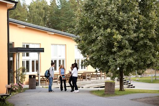 Tullinge gymnasium