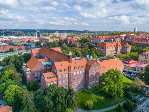 Bild på Hvitfeldtska från Molinsgatan (1).jpeg