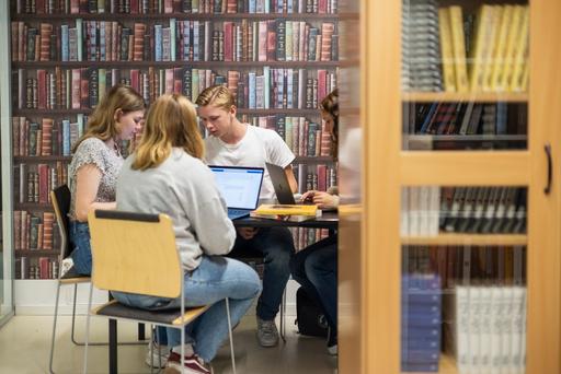 Skolbibliotek Påhlmans Gymnasium.