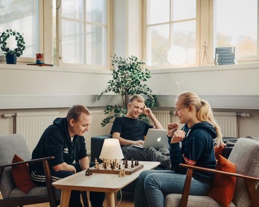 Uppehållsrum på Fryshuset gymnasium.
