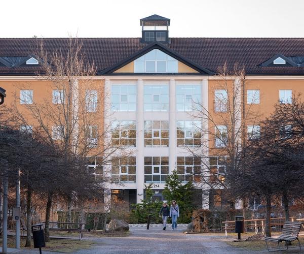 Tullinge gymnasium