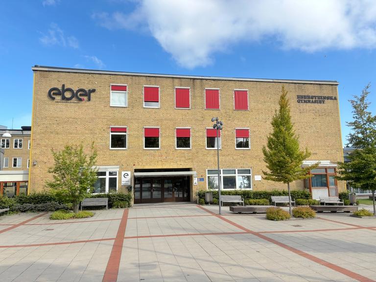 Ebersteinska gymnasiet