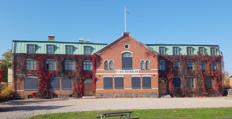Ekbackeskolan