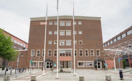 Ester Mosessons gymnasium