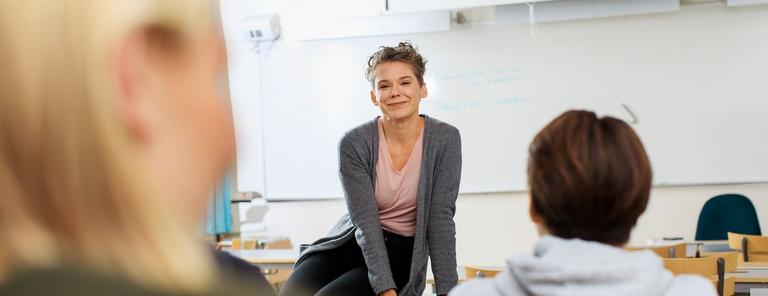 Ämneslärare i gymnasiet och vuxenutbildningen - Svenska och matematik