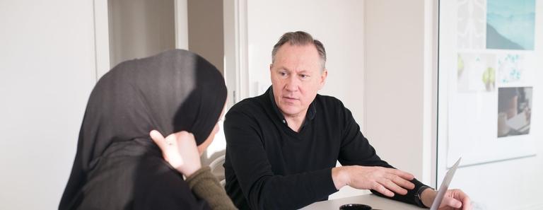 Internationell migration och etniska relationer - Offentlig rätt